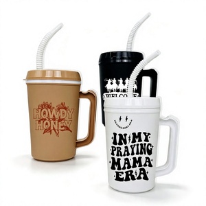 Tazza da camionista Crazy Bison da 22oz con manico e cannuccia, personalizzabile/ingrosso - Product Image 5