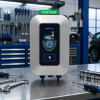 Station de recharge rapide AC commerciale murale 7/11/22 kW avec câble de 5 m, écran tactile de 5 pouces, 32 A nominale