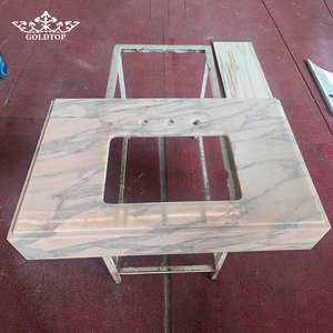 GOLDTOP Presenta Encimeras de Mármol Calacatta Vagli para Islas de Cocina y Superficies de Entretenimiento Exclusivas en Penthouses - Product Image 1