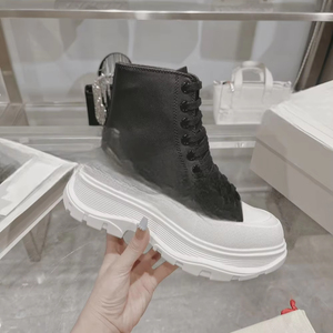 รองเท้าผ้าใบทรงสูง Alexander Unisex รุ่น Chunky Mc Platform แบบผูกเชือก สไตล์สตรีทแวร์ลำลอง รุ่น Queen - Product Image 1