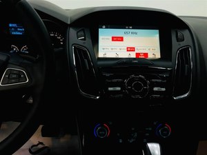 <span class=keywords><strong>Ford</strong></span> <span class=keywords><strong>Focus</strong></span> <span class=keywords><strong>2016</strong></span> Berlina 1.6L Automatica Guida a Sinistra Pneumatici R16 Auto Usata Vendita all'Ingrosso - Product Image 6