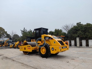 Compacteur routier Caterpillar d'occasion de haute qualité du Japon, 90% neuf, modèle CS683E - Product Image 3