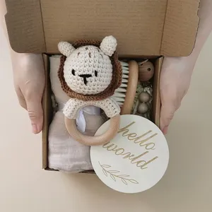 Hello <span class=keywords><strong>World</strong></span> 2024 Juego de regalo para bebé más vendido Juguete suave Tarjetas de hito Muselina Edredón Toalla Sonajero para bañarse Dentición ETSY #1 - Product Image 6