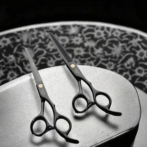 Juego de Tijeras de Peluquería Profesional, Personalizable, para Diestros, Acero Inoxidable, 30 Dientes, Color Negro, para Cortar el Cabello - Product Image 1