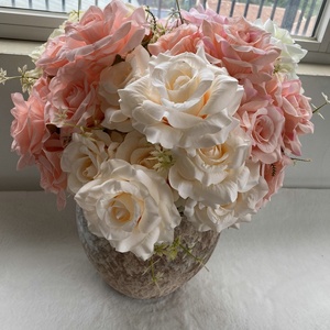 BF-RS44 Bouquet di <span class=keywords><strong>Rose</strong></span> Artificiali Fatte a Mano, 7 Grandi <span class=keywords><strong>Rose</strong></span> Verdi per Decorazioni Interne ed Esterne, per Soggiorno, Matrimoni, Festa della Mamma - Product Image 1