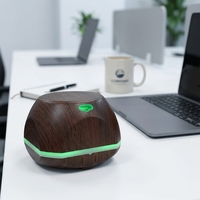 Diffuseur d'huiles essentielles USB à grain de bois, humidificateur ultrasonique d'aromathérapie 150 ml avec lumière LED pour la maison et la voiture
