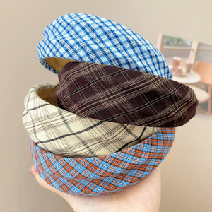 Série Plaid Vintage Fait main en tissu à bord large concave-convexe, Bandeau et Pince à <span class=keywords><strong>cheveux</strong></span>, Cadeau <span class=keywords><strong>pour</strong></span> femme, Polyvalent, avec rembourrage en éponge <span class=keywords><strong>pour</strong></span> volume au sommet de la tête - Product Image 1