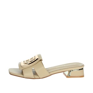 Ciabatte basse 9010 beige - Product Image 1