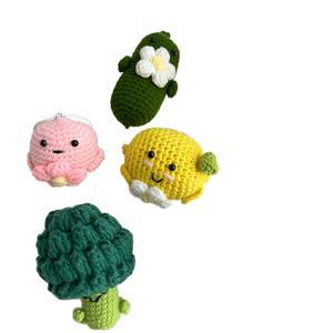 Eco Green Vietnam Divertidos Llaveros y Colgantes de Ganchillo con Diseños de Vegetales y Frutas de Dibujos Animados, Portátiles para la Vuelta al Cole, con Formas de Col, Champiñón y Planta - Product Image 1