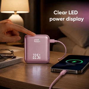 Mini batterie externe portable en plastique avec lampe torche LED et double port USB, batterie au lithium polymère - Product Image 1