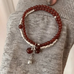 Pulsera de Plata de Ley S925 de Doble Capa con Ágata Roja y Dije de Semilla de Loto para Mujer, Uso Diario - Product Image 2