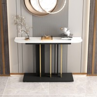 Meuble de couloir moderne et élégant avec un cadre en métal noir et une table console en marbre, adapté aux salons