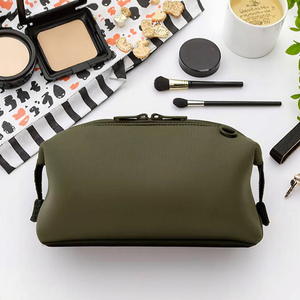 Bolsa <span class=keywords><strong>de</strong></span> Cosméticos <span class=keywords><strong>de</strong></span> Felpa Suave Negra Portátil Grande con Estampado <span class=keywords><strong>de</strong></span> Frutas Ecológica en Oferta para <span class=keywords><strong>Maquillaje</strong></span> <span class=keywords><strong>de</strong></span> Niñas con Cierre - Product Image 1