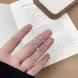Pendientes de Oro Blanco de 18K con Diamantes de Laboratorio, Diseño de Lágrima Colgante, Pendientes de Moda, <span class=keywords><strong>Aros</strong></span> Colgantes, Huggies, Moissanita, <span class=keywords><strong>Aros</strong></span> de Moda Llamativos - Product Image 4