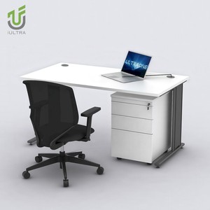 Table de formation moderne à plateau rabattable, bureau de conférence pliant minimaliste avec panneau de modestie en métal perforé et pieds en T - Product Image 2