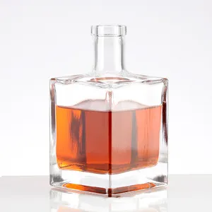 Étiquettes personnalisées marque carré 500ml 750ml bouteille en verre spiritueux vodka emballage de liqueur pour whisky rhum gin avec liège