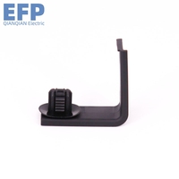 Vente en gros de clips de câble auto fixation universelle en nylon avec boucle en plastique de conception spéciale accessoire de voiture résistant aux chocs
