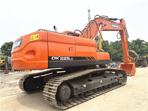 Pelle sur chenilles Doosan DX225LC de 22 tonnes, en bon état et à bas prix, pelleteuse Doosan DX225 DX300 de seconde main - Product Image 4