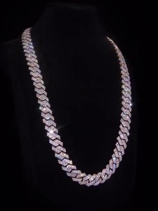 สร้อยคอคิวบันฮิปฮอปคุณภาพเยี่ยมประดับเพชรโมอิสซาไนต์ VVS สำหรับงานปาร์ตี้กลางคืน ราคาโรงงาน - Product Image 5