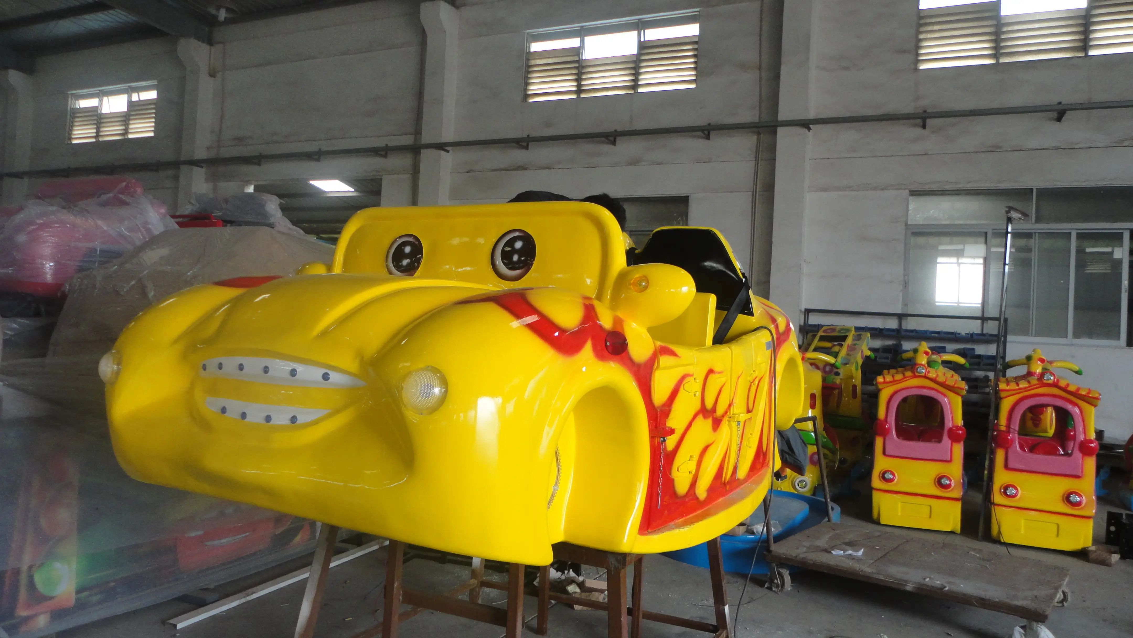 Behorse — voiture multicolore pour enfants, parc d'attractions chinois, jeux pour enfants, super vitesse, à volants électriques, à vendre, 2022