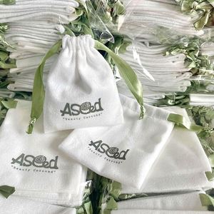 Wholesale Small Moq Velvet <b>Drawstring</b> <b>Pouch</b> Recyclable <b>Drawstring</b> Velvet Jewelry Gift Packaging <b>Pouch</b> Bag - Product Image 5