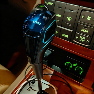 Accessoires <span class=keywords><strong>de</strong></span> voiture universels <span class=keywords><strong>de</strong></span> haute qualité, pièces modifiées, <span class=keywords><strong>pommeau</strong></span> <span class=keywords><strong>de</strong></span> levier <span class=keywords><strong>de</strong></span> <span class=keywords><strong>vitesse</strong></span> en cristal LED coloré avec logo personnalisé - Product Image 3