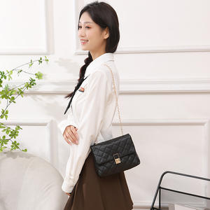 Sac à bandoulière élégant pour femme, motif à carreaux, idéal pour l'été, vente en gros du fabricant - Product Image 3