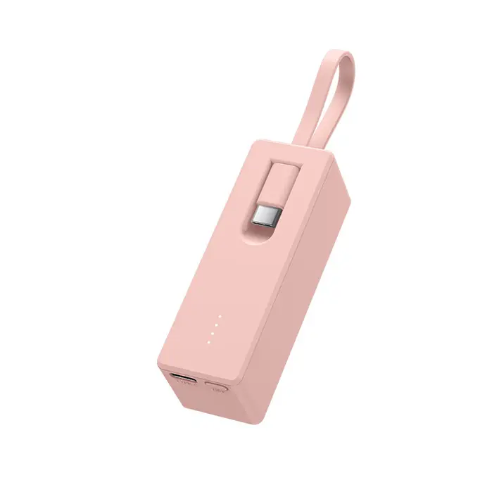 Desain pribadi baru 2022 dengan kabel pengisi daya dan tali tangan pink hijau putih pengisian daya Cepat 5000mah mini portabel power bank lucu