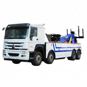 Oferta Especial: Camión Grúa de Rescate Sinotruk HOWO 8x4 con Plataforma Integrada y Elevador de Ruedas para el Mercado Africano - Product Image 1