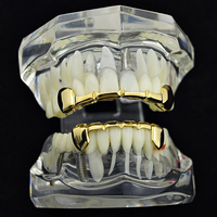 Grillz Premade de Tapa Sencilla para Hombre al Por Mayor, Fácil de Ajustar, Forma Irregular Ajustable, Económicos, Bañados en Oro de 18K y Plata