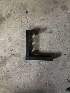 Righello Angolare di Posizionamento per Tavolo da Saldatura in Ghisa Porosa - Compatibilità Flessibile con Dispositivi di Fissaggio CE - Product Image 6