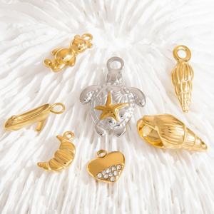 Accessoires de bijoux DIY faits à la main en acier inoxydable plaqué or 18 carats, breloques et pendentifs de mode pour bracelets, inaltérables - Product Image 3