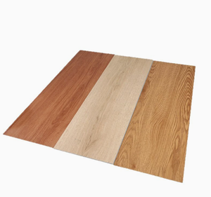 Tablón de vinilo SPC impermeable con acabado de roble de 5 mm, económico, para decoración del hogar con un presupuesto reducido. - Product Image 1