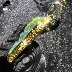 จี้สร้อยคอ <span class=keywords><strong>กวน</strong></span>อู ประดับเพชรทรงกลมเพาะเลี้ยงในห้องปฏิบัติการ พร้อ<span class=keywords><strong>ม</strong></span>ใบรับรอง IGI/GIA กรอบทอง 9-18K เครื่องประดับหรูสำหรับงานแต่งงานสำหรับ<span class=keywords><strong>ผู้ชาย</strong></span> - Product Image 2