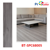 Revêtement de sol en vinyle de luxe écologique non toxique LVT PVC imperméable à l'eau avec texture bois pour chambre, couloir, centre commercial, entrepôt, école