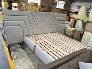 Bộ giường ngủ cỡ King cao cấp bọc da kiểu Ý, có đầu giường, thiết kế sang trọng - Product Image 3