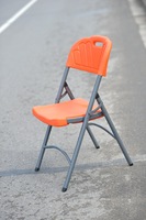Chaises d'extérieur pliantes portables au design moderne, en métal et plastique HDPE, meubles de jardin pas chers pour l'école et la cuisine