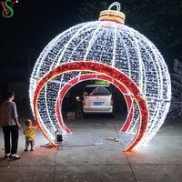 Décoration extérieure pour la fête de Noël, sculpture géante LED paysagère IP65, motif lumineux en forme d'arche 3D