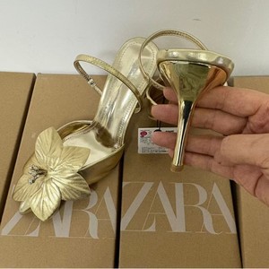 Nuevas Sandalias de Tacón Alto con Punta en Pico, Elegantes y Sensuales para Verano, Casuales para Exteriores, con Lazo Dorado, Tacón Delgado, Pantuflas de Tacón Alto para Mujer - Product Image 4