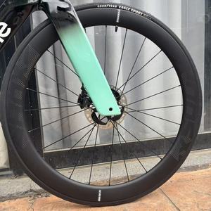 Nouveau cadre de vélo de route en fibre de carbone à module élevé DFQ 2026, vente directe usine, compatible Shimano <span class=keywords><strong>R9200</strong></span> <span class=keywords><strong>Di2</strong></span>, couleur au choix - Product Image 6