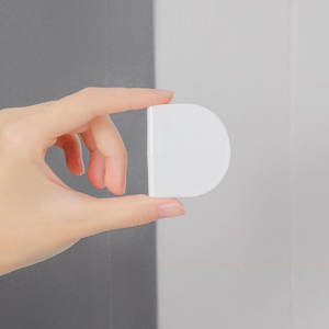 En vente Clips de rideau de douche à boucle de douche solide support incurvé pour rideaux suspendus dans les accessoires de fenêtre de salle de bain - Product Image 4