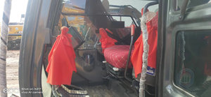 Mini-excavatrice Hitachi ZX 70 d'occasion à vendre, poids opérationnel de 7 tonnes, avec composants essentiels : moteur et pompe - Product Image 5