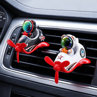 Nouveau diffuseur de voiture astronaute avec hélice : Diffuseur décoratif mini avion pour grille d'aération de climatisation