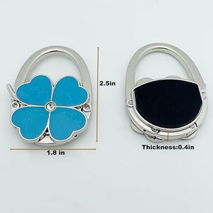 Colgador de Bolsos Plegable con Diseño de Trébol de Cuatro Hojas, Gancho de Mesa para Bolsos, Soporte de Terciopelo para Bolsos, Ideal para Bodas y Cumpleaños - Product Image 2