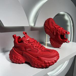 Chaussures de papa tendance rouges respirantes en maille à semelle épaisse en toile et semelle intermédiaire en TPR pour le commerce transfrontalier en gros – Nouvelle collection été - Product Image 3