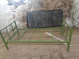 Hot Sale Customized Green Steel Metal Single Full <b>Size</b> <b>Bed</b> <b>Frame</b> Box Spring Minimalist Design Stable Bedroom Furniture - Product Image 2