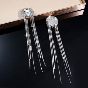 Pendientes Largos de Cristal con Baño de Oro y Pedrería, Estilo Europeo Americano, para Mujer, Ideales para Vestidos de Aniversario - Product Image 5