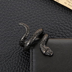 Kalen anelli retrò da dito di alta qualità anello da uomo in acciaio inossidabile placcato oro 18 carati nero a forma di serpente aperto - Product Image 4
