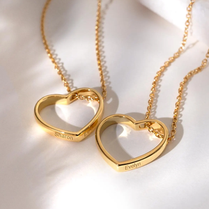 Collier avec pendentif en forme de cœur plaqué or 18 carats en acier inoxydable avec message caché, un cadeau pour exprimer l'amour - Product Image 2