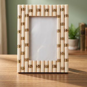 Marco de Fotos de Resina Hecho a Mano con Incrustaciones de Hueso, Rectangular, Vertical, Decorativo para Mesa, Personalizable - Product Image 1